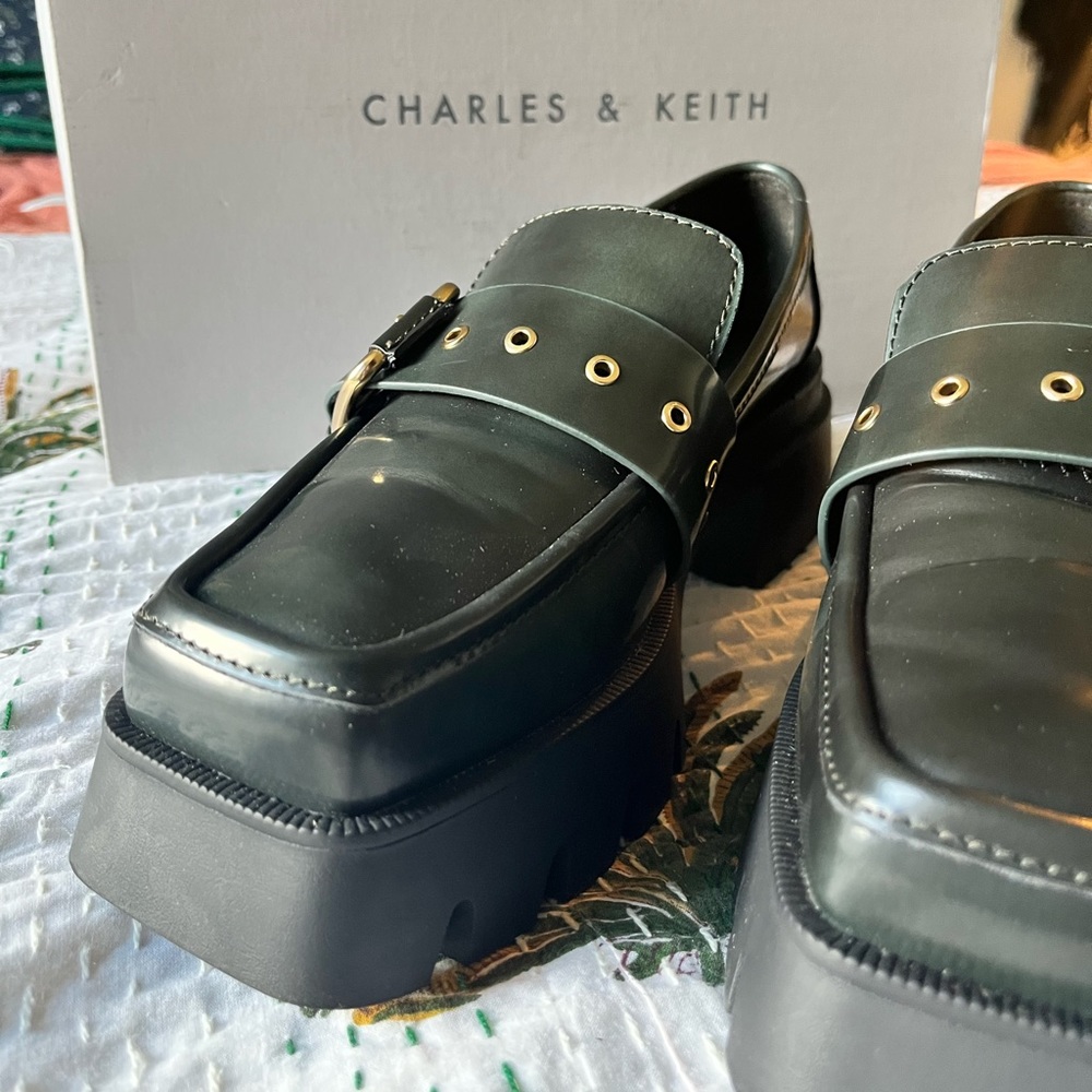 NWOT Charles & Keith Penny Loafers